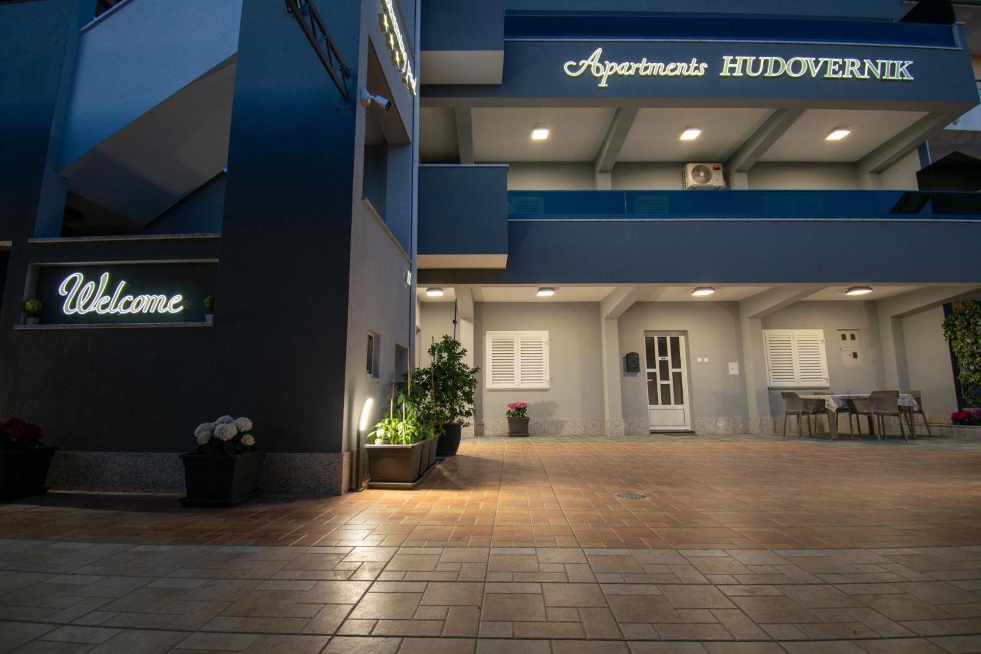 Apartments Hudovernik Baska Voda Exterior photo