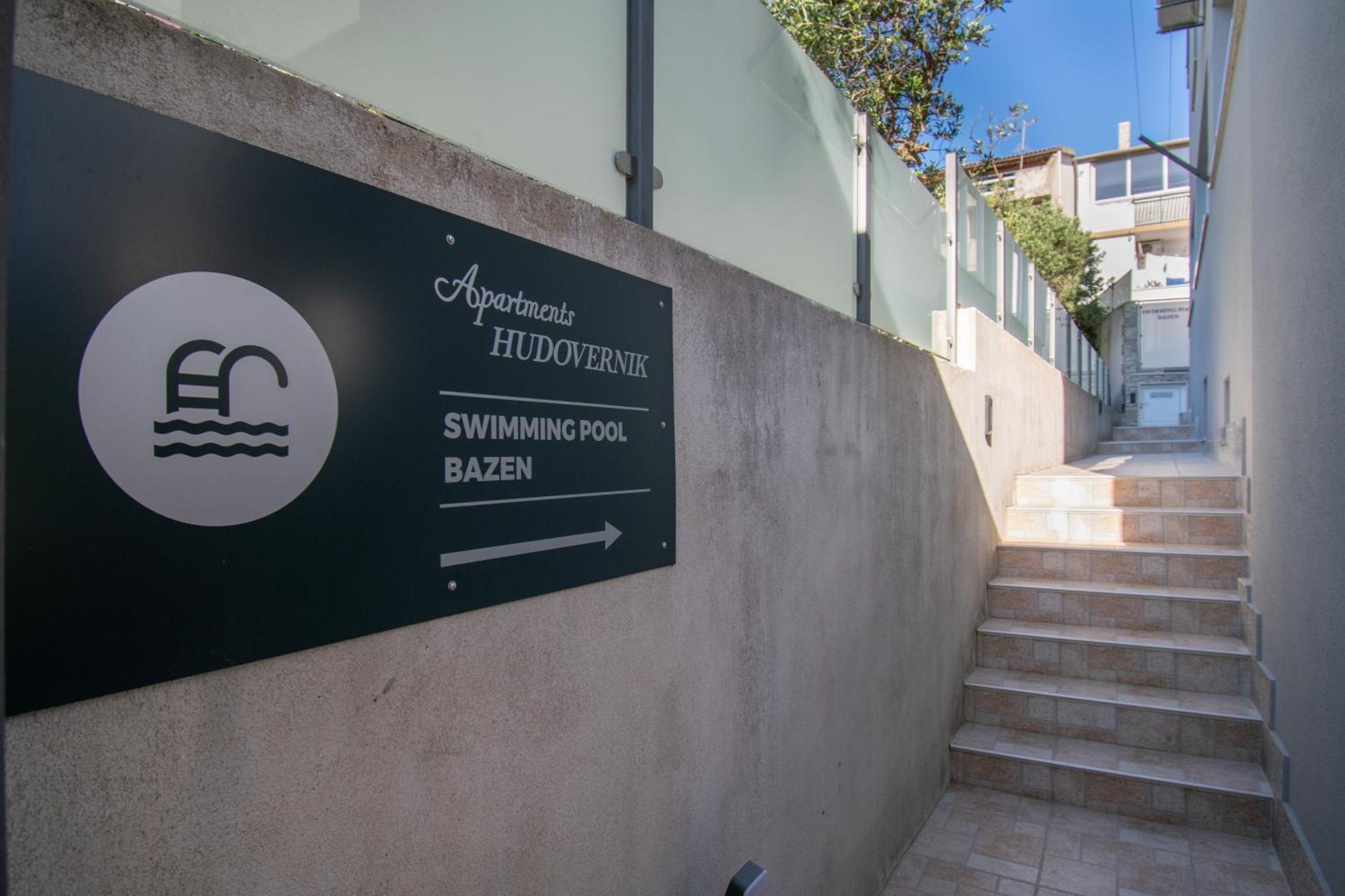 Apartments Hudovernik Baska Voda Exterior photo
